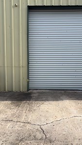 Custom FunBag for Vince in Hawaii. 200/70 build with restricted airflow, positive elastic rocker, and a bungee for leash attachment. I still have time to squeeze another mat build in before Xmas if anyone's interested. 🤙 | Nebula Surfcraft