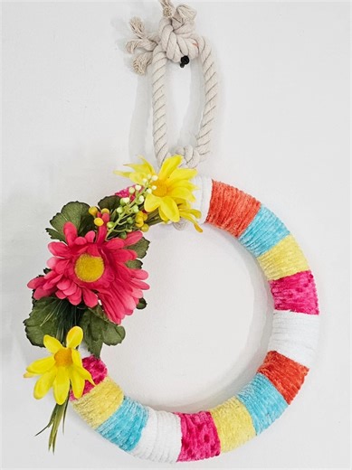 Just because its from Dollar Tree doesn't mean it has to be boring. These Dollar Tree DIY crafts are gorgeous and so easy to make. Which one of these Dollar Tree DIY crafts is your favorite? #dollartreehacks #dollartreefinds #dollartreediy #dollartreecrafts #springcrafts