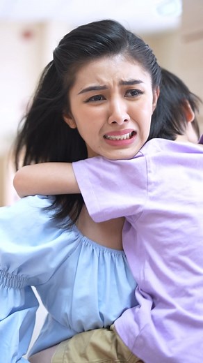 1.6M views · 26K reactions | เด็กคนนี้เป็นลูกของคุณ //ติดตามละครเรื่อง พิษวาสเมียเก่า ต่อได้ที่ https://www.flextv.cc/landingPage/index.html?code=BvlONE6PWn | DC Media & Production | Facebook