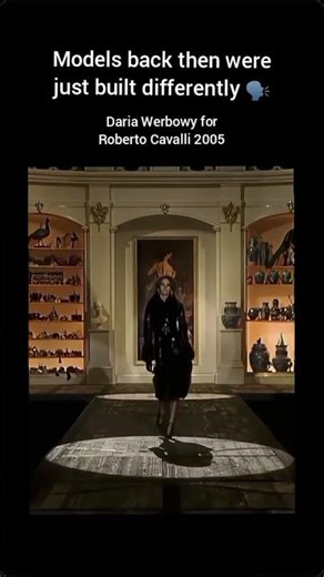 Roberto cavalli 2005 fall ready to wear #runway