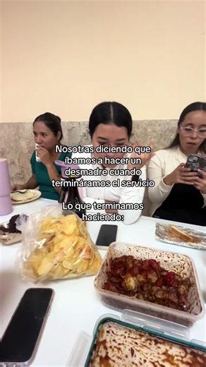 Se taparon los botes #serviciosocial #pasantedeenfermeria #enfermeria #imss @Gis @🐥 @deya1317