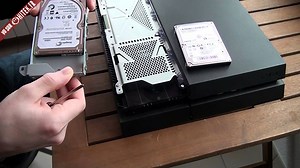 Tutoriel : comment changer le disque dur de la PS4 et intérêt d'y mettre un SSD ?