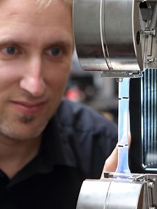 試験片準備と寸法測定