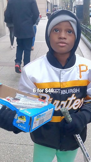 Heartwarming Chocolate Donation to Homeless by Kind Stranger