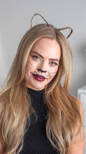 11K views · 57 reactions | Braided cat ears = simple, cute, and no store-bought costume needed. This one’s all about the hair  Watch the tutorial and get Halloween-ready in minutes. #HalloweenHair #CatEars #DIYCostume #HairTutorial | Missy Sue Blog | Facebook