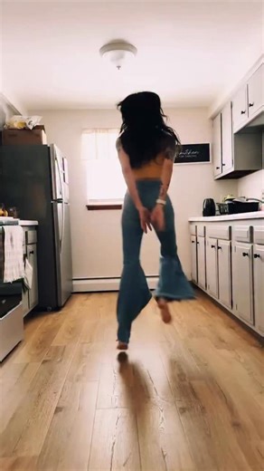 28K views · 5.1K reactions | *Songrequest Have a good night 﫶 #70s #70smusic #70splaylist #70ssongs #70sstyle #70sbaby | Heather Watts | Facebook