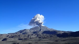 Vital volcano insights come at a cost during UBC scientists’ summer expedition - UBC News