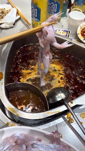 Real or Magic? Why this Frog is Moving! 🤯 #Facts