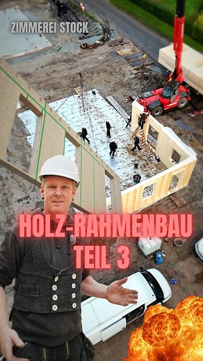 Es ist soweit: Die Wände sind gebaut, die Bodenplatte ist vermessen – das Haus kann gestellt werden! Heute zeigen wir euch einen der spannendsten Schritte im Holzrahmenbau: 👉 Die Montage der Holzrahmen-Wände. Hier kommt es vor allem auf eins an: Ein Team, das Hand in Hand arbeitet und jeden Schritt millimetergenau setzt. 🤝📏 Schaut rein und erlebt mit, wie unser Haus im Projekt Osterende wandweise entsteht! 🔨🏡 👉 Habt ihr Fragen zur Wandmontage oder zum Holzrahmenbau? Ab in die Kommentare! .