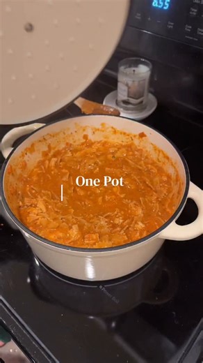 C a r o l y n 🦋 on Instagram: "Meant for this to be soup…butttt, it was still so yummy. Chicken Parm Pasta 🍝 What you’ll need: - 2-3 chicken breasts (for seasonings: salt, pepper, paprika, onion powder, garlic powder, basil, oregano) - 1-2 tbsp oil @Graza - 1 tbsp butter - 1/2 sweet onion - 1 tbsp minced garlic - 1 tbsp tomato paste - 1 jar @Yo Mama’s Foods marina sauce (25 oz) - 2 cups chicken broth - 1/2 c heavy cream - 1/2 box pasta (I used bow ties) - 1/3 c Parmesan - 1/3 c Italian shredde