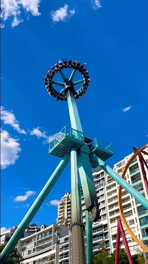 Sledgehammer at Luna Park Syndey 🎡 #Australia