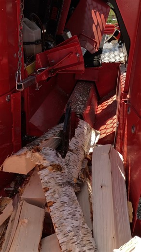 256K views · 1.4K reactions | Firewood Friday! We received a fresh load of birch this past week and ran a couple loads through the Japa 365. It makes some beautiful firewood. #makingfirewoodfun #firewoodprocessor #logsplitter #chainsaw #firewood #logging #forestry #woodsplitter #satisfying #cool | Metsa Machines | Facebook