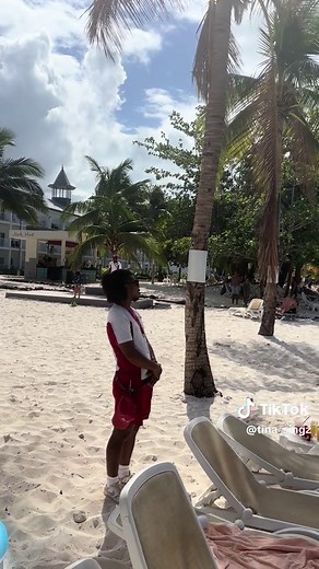 Discover the Beauty of Jamaica: A Land We Love
