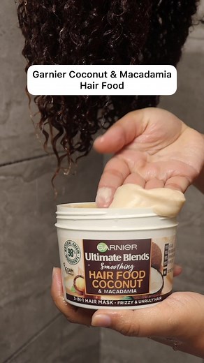 My hair 'plopping' routine using the @Garnier Coconut & Macadamia Hair Food Mask #AD #garnieruki