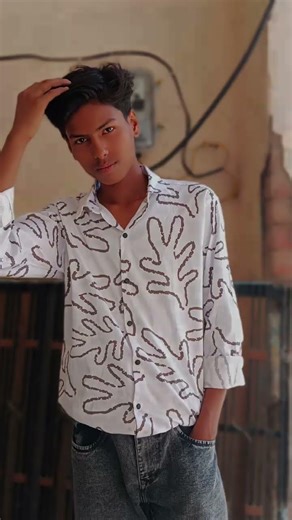 my first video 📸💫app log dekho or comment me batao kaise hai thanks 👍🏻