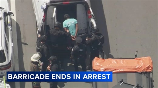Man in custody following barricade situation in Philadelphia's Chinatown section