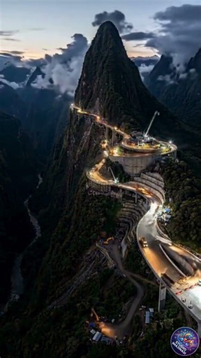 Extreme Mountain Highway Construction Timelapse in the Mist