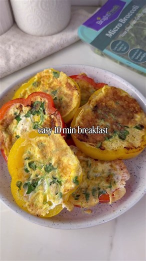 5 Ingredient Pepper Egg Bites | Easy 10 Minute Back to School Breakfast