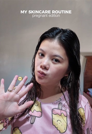 Skincare hits different when you’re growing a tiny human.🤰🏻✨ #PregnancyGlow #SelfCareMama #skincareroutine #pregnantskincare #pregnantlife #fyp #foryoupage #foryou #firsttimemom #ftm
