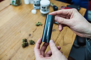 How Big US Companies Are Selling Weed Vapes in the UK