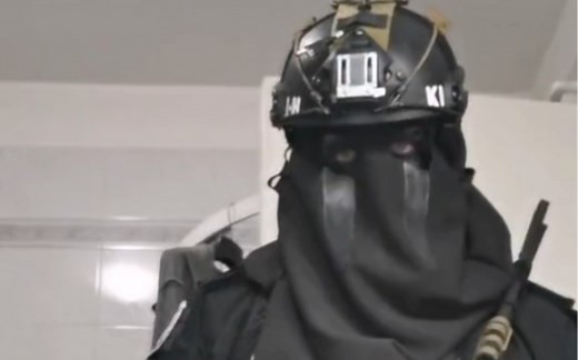 【cod 使命召唤】konig柯尼格cos， 不仅是身高，连大包都还原了