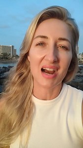 🌿 IZLAZ IZ STRAHA, TEŽINA I NEMIRA 🌿 program transformacije: https://luisanita.com/paketi/izlaz-iz-straha-tezine-i-nemira/ Znam kako je kad te preplavi stres, kad osjećaš težinu u prsima, tjeskobu, iscrpljenost... Kad misliš da moraš biti jaka, i da će “proći samo od sebe.” Ali ne prolazi — dok se ne suočiš, dok ne pustiš i dok ne odlučiš vratiti sebe sebi. Zato sam stvorila program transformacije “Izlaz iz straha, težina i nemira” – put prema miru, sigurnosti i lakoći. 💫 🔹 Početak: 20.10. u