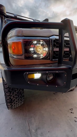 ✨🚘 Nouvelle Installation d’Optiques LED sur TOYOTA LC76 chez Gamma Auto !Transformez votre expérience de conduite avec une visibilité amélioréeet un style incomparable ! 💡🔧 Faites briller chaque trajet, mêmedans les conditions les plus extrêmes.🔴 Performance. Durabilité. Éclairage puissant.#ToyotaLC76 #OptiquesLED #ÉclairageOffRoad #GammaAuto #VisibilitéSupérieure | Gamma Auto Tunisie