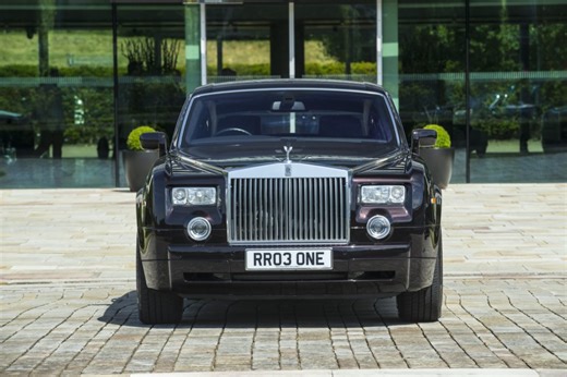 VIDEO: Is the Rolls-Royce Phantom VII a Surprisingly Good Value?