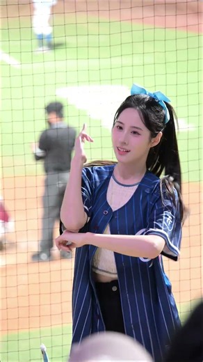 妮塔老師野生上班了! 富邦悍將 富邦Angels #妮塔 #妮塔老師#cheerleader #fancam #fubonangels #啦啦隊