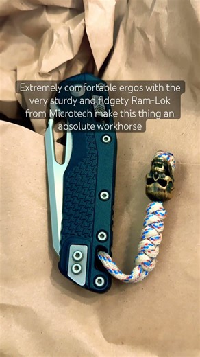 Microtech MSI is todays work knife. It loves slashing some cardboard #microtech #edcknife #unboxing