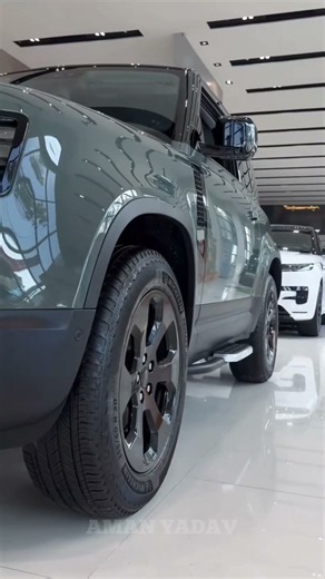 This Range Rover Looks Seriously Sharp From the Side 👀 #automobile #landrover #defender #defender110