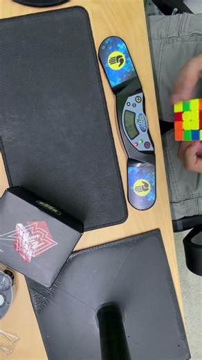 4x4 Solved in 56 Seconds! (different one) #puzzlecube #cubing #viral #rubikscube #fun #fast #4x4