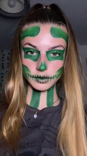 Heres 4 of the 6 halloween makeup looks ive done so far to give you inspo for october!🫶I have the tutorials for them already posted and products you may need👆✨#fyp #foryou #makeup #makeuplook #halloween #spookymakeup #halloweenmakeup #halloweeninspo #inspo