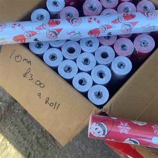 Christmas wrapping paper 3 meters only £3.00 | Marks Discount Toys & Gifts