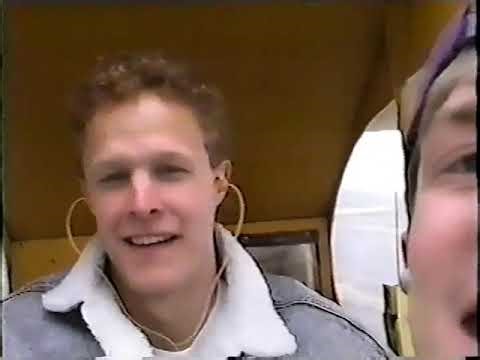 Rollie's J3 Cub flying 1990