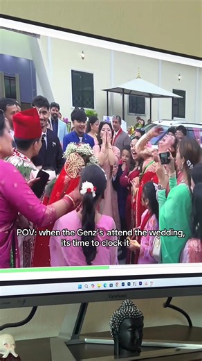 Gen Z Wedding Etiquette: Clock It!