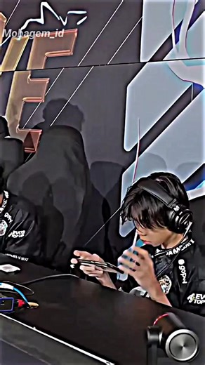 Momen evos rasyah ngamuk sampai banting hp dan pukul meja😱 @Garena Free Fire ID #FreeFire #FF #BooyahRamadan #ff #freefire