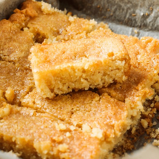 Vegan Lemon Polenta Cake (Gluten-free)