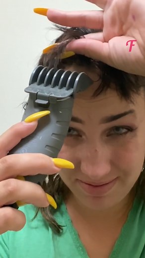 64K views · 57 reactions | Sie rasierte sich die Haare ab und änderte ihr Image drastisch #FabiosaMakeOver #Fabiosa #Damenhaarschnitt #Kopfrasur #Haarfärbung #Stil | Fabiosa Deutschland | Facebook