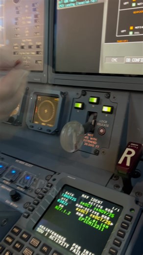 462K views · 2.7K reactions | LG lever light bulb replacement ✈️ #reels #aviation #gulfstream #foryou #fyp #reelsviralシ #avgeek #fypシ゚ #reelsfbシ #aviationlovers #foryouシ | Mechanic O | Facebook