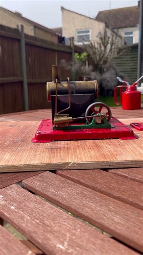 Mamod steam engine owned by nowhere line