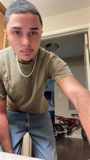 z (@furgulicioussteff)’s videos with Facetime - Stunna Girl & Vanessa Doll