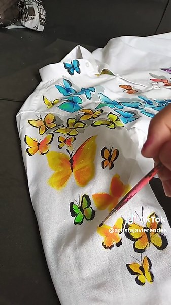 Consejos para Pintar Mariposas en Camisas