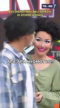 Emang yaa, studio @Arisan TRANS7 berasa kayak toserba! #ARISANDES25