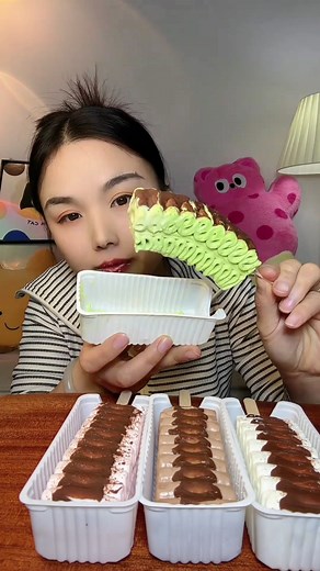 1.4M views · 14K reactions | Thousand Layer Snow Matcha 㮝 Flavor Melaleuca Ice Cream  Bureau Mukbang ASMR  #reels #eating #reel #foodvlogs #asmr #reelsfypシ #reelsviralシ #reelstrending #reelsfbシ #dessert #food #foodie #matcha #icecream #ieccreamdesserts #matchaicecream | It's Unique Food ASMR | Facebook