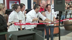 'Cake Boss' bakery opens doors in The Woodlands