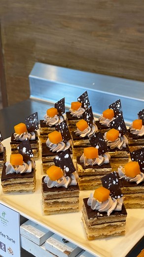 Enjoy 50% off our lunch and dinner buffet EVERY MONDAY! 🍽️ For table reservations, please contact Flavors Restaurant at 63 2 7909 0888 or Viber 63 917 596 8897. #HolidayInnMakati #AnIHGHotel #MakatiHotel #Makati #Buffet | Holiday Inn & Suites Makati
