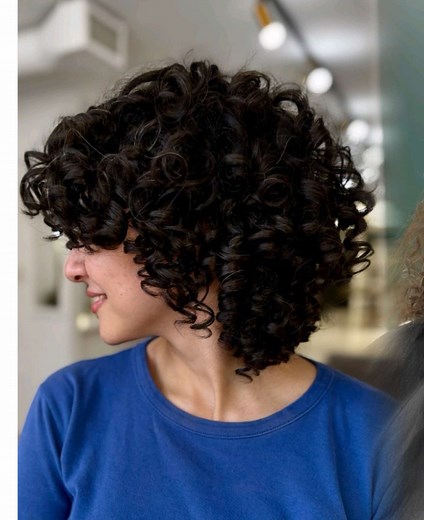 Transform Your Look with a Curly Haircut