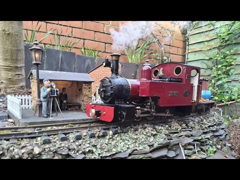 roundhouse lady anne Maddy settling in at tyler falls an sm32 16mm scale live steam garden railway