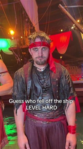 Who’s going overboard? 👀🏴‍☠️ Place your bets before the reveal… and no changing your answer! 😂🌊 #PiratesDinnerAdventure #piratesfl #challenge #soaked #pirateship